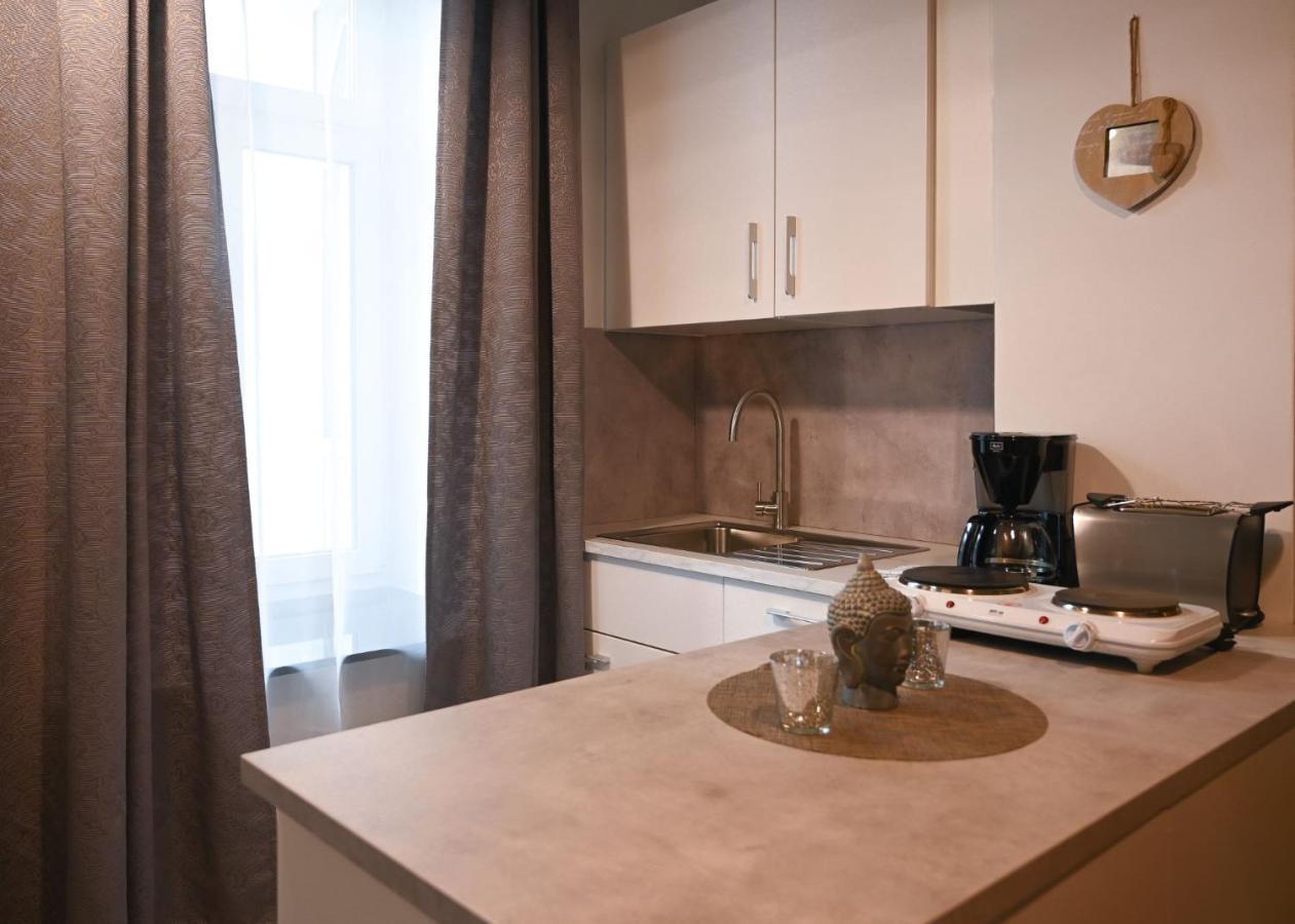 Apartamento Charming Domicile Wien Allerheiligenplatz Exterior foto