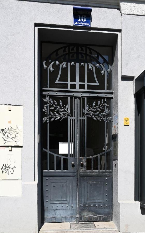 Apartamento Charming Domicile Wien Allerheiligenplatz Exterior foto